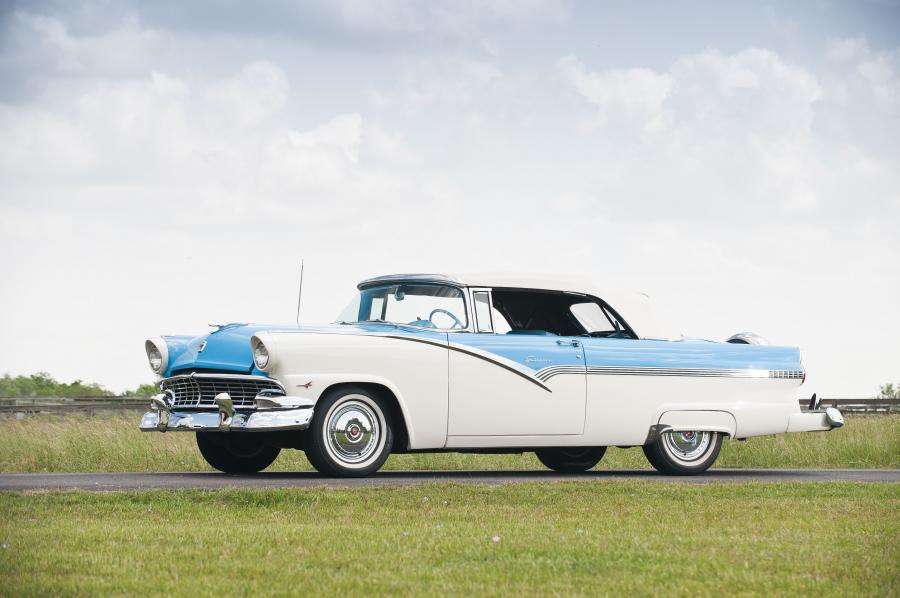  Ford Fairlane Sunliner Convertible White & Blue 1956 года  (фото 41 из 41)